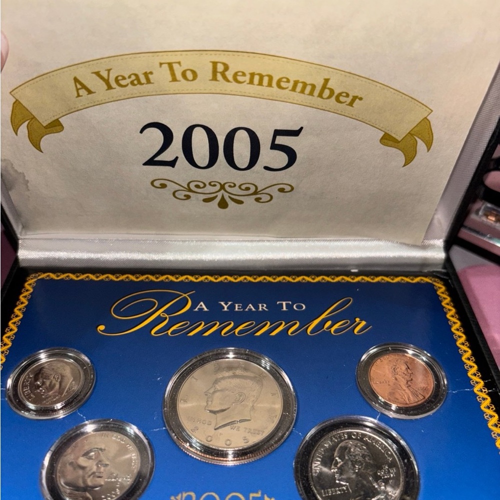 2005 Commemorative Coin Set